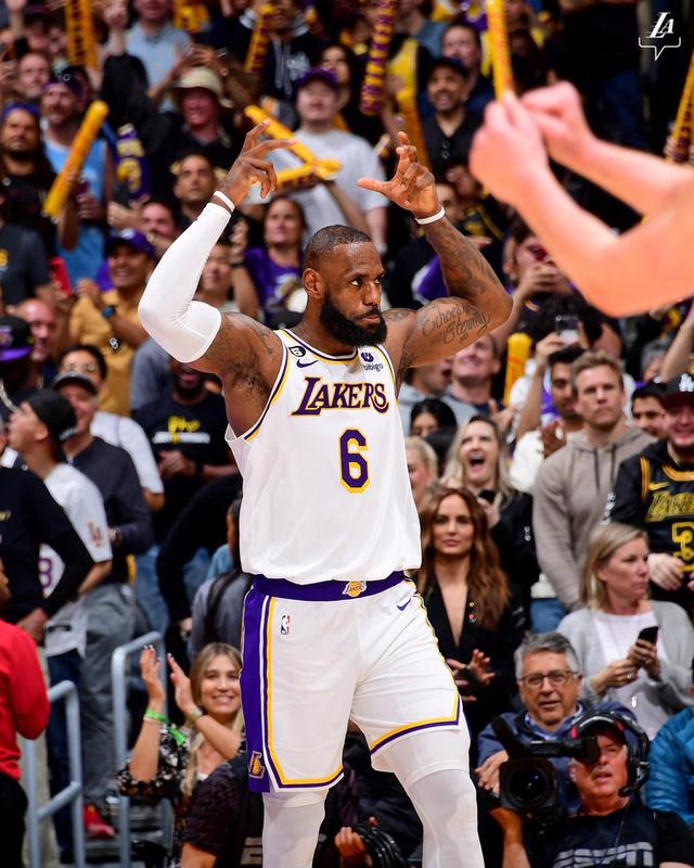 浓眉哥惊艳全场，热火助攻爆棚，绝杀战胜逆转取胜！